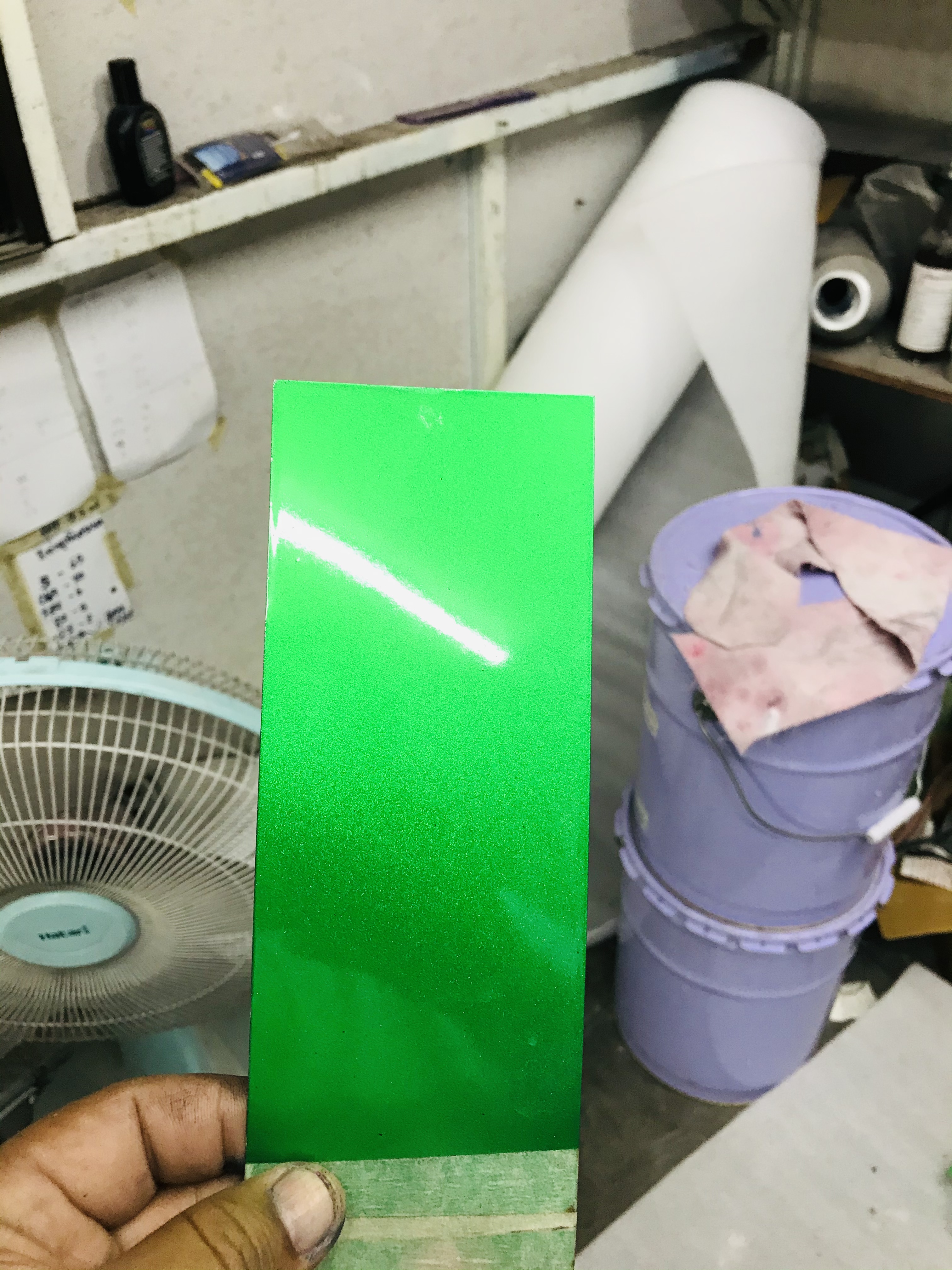 สีแก้ว มีหลายสีให้เลือก