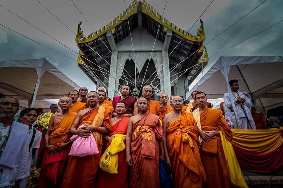 รูปหล่อ ไอ้ไข่ วัดเจดีย์ รุ่นอริยทรัพย์ 2562