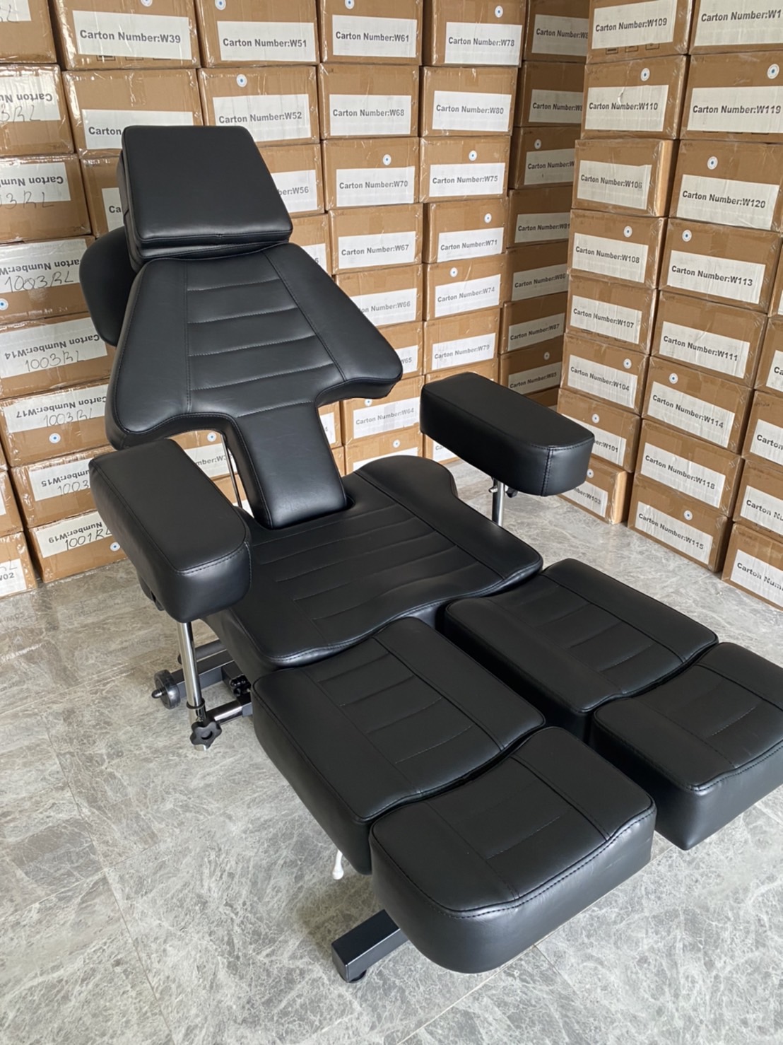 Professional Tattoo Tattoo Chairs Transformer HYDRAULIC King size เตียงสักไฮดรอลิก รุ่น Transformer เตียงทรานสฟอร์เมอร์ King size Black