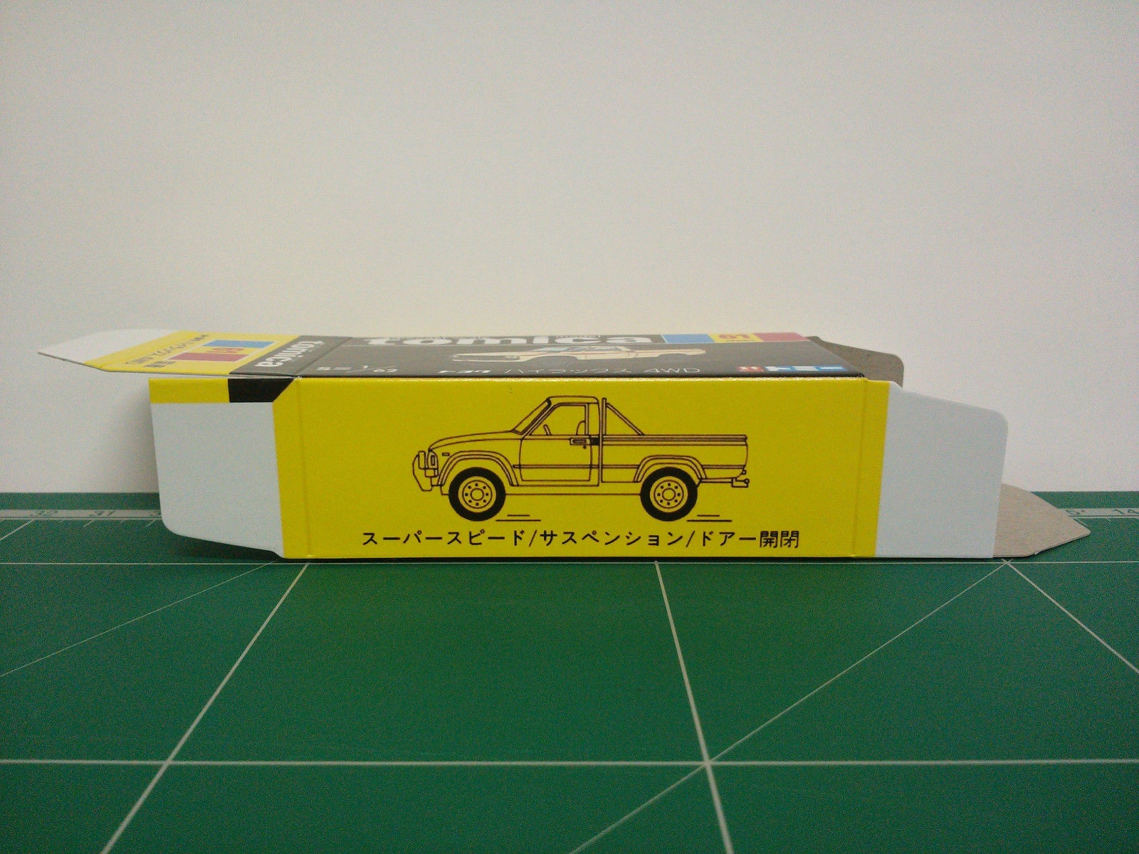 กล่องพิมพ์ Reproduction Box สำหรับ Tomica Black Box No.61 Toyota Hilux 4WD (กล่องเปล่า, ไม่มีรถ)