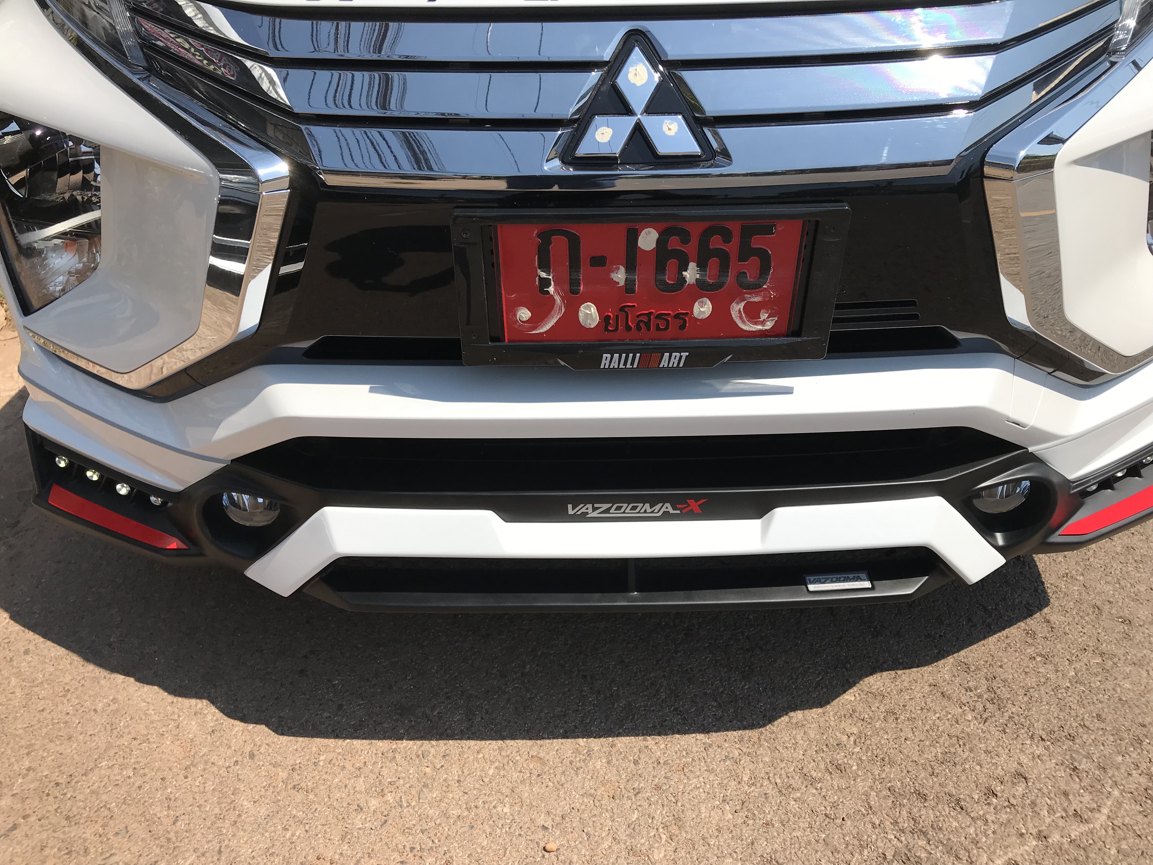 ชุดแต่งรอบคัน Xpander ทรง Vazooma X