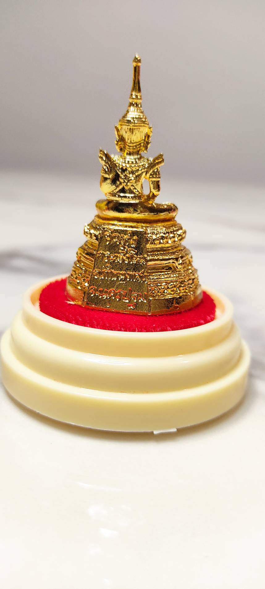 พระแก้วมรกต ตั้งหน้ารถ