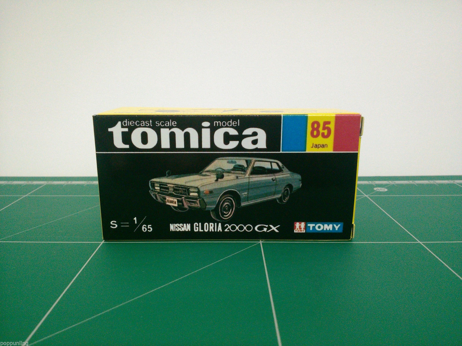 กล่องพิมพ์ Reproduction Box สำหรับ Tomica Black Box No.85 Nissan Gloria 2000GX (กล่องเปล่า, ไม่มีรถ) T-31