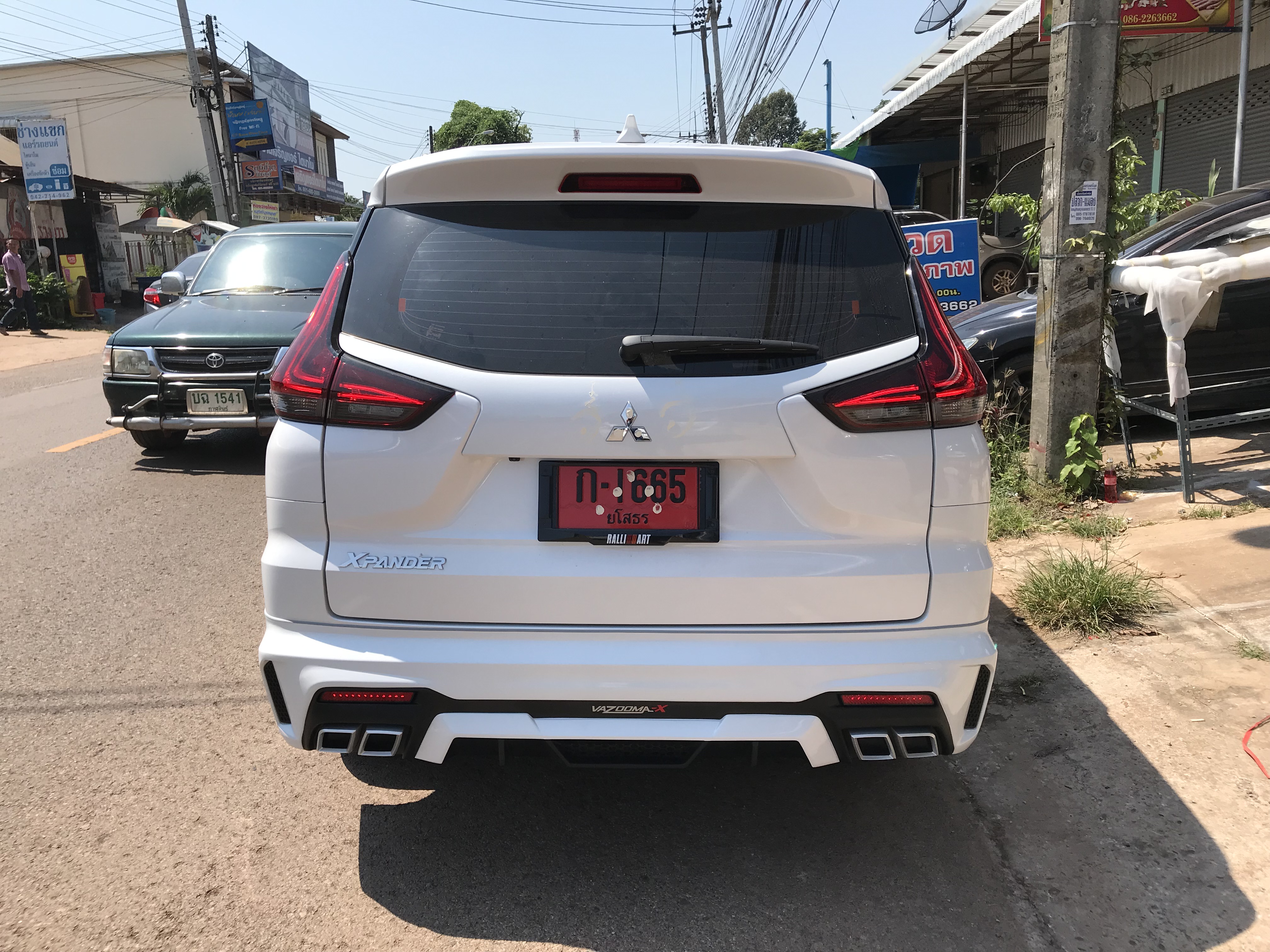 ชุดแต่งรอบคัน Xpander ทรง Vazooma X