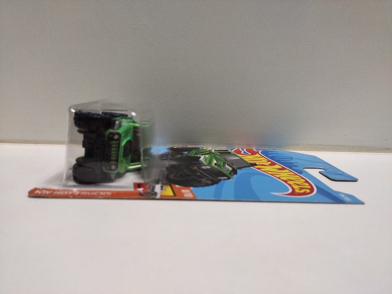 Hot Wheels HW Hot Trucks: '17 Jeep Wrangler # 8/10