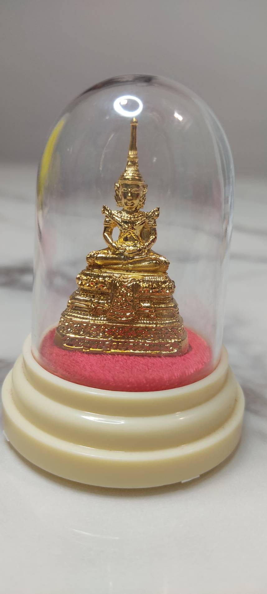 พระแก้วมรกต ตั้งหน้ารถ