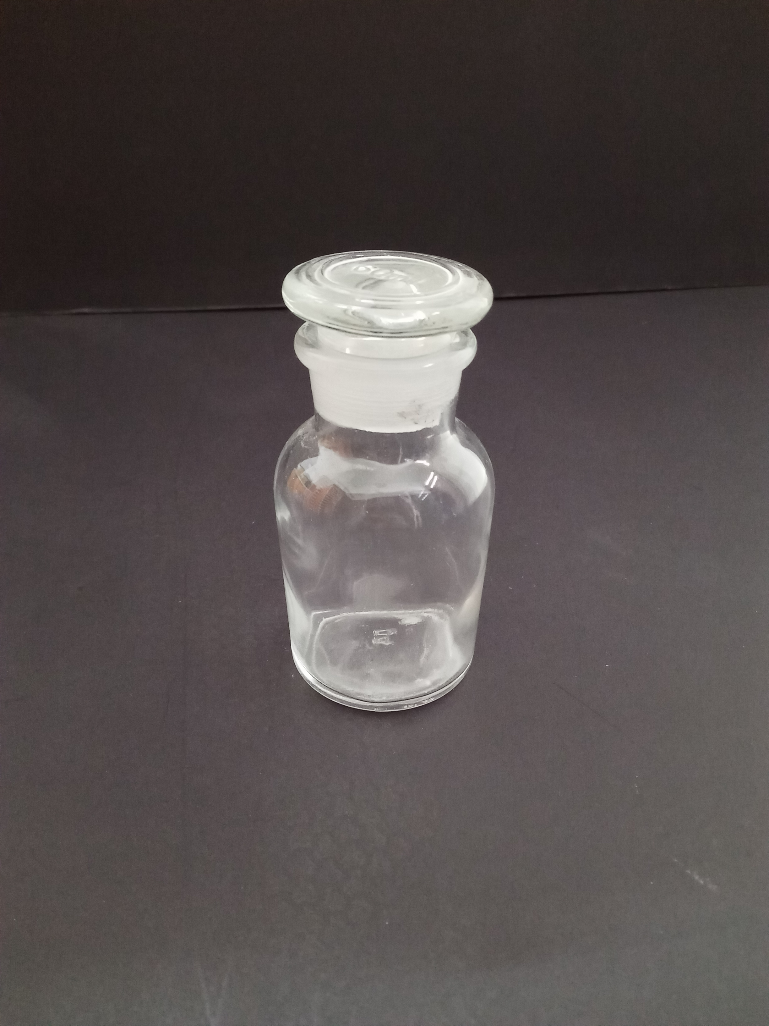 ขวดใส่สารสีใส ปากกว้าง จุกแก้ว 60 ml Reagent bottle clear