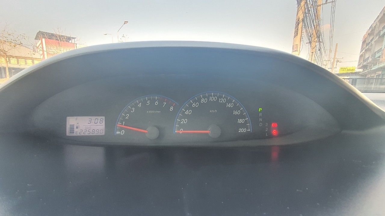 TOYOTA VIOS 1.5 ES A/T 2010