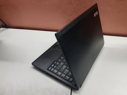 Acer Travel Mate P633