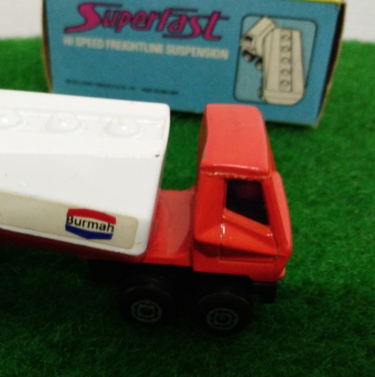 Matchbox Freeway Gas Tanker no.63, Made in England