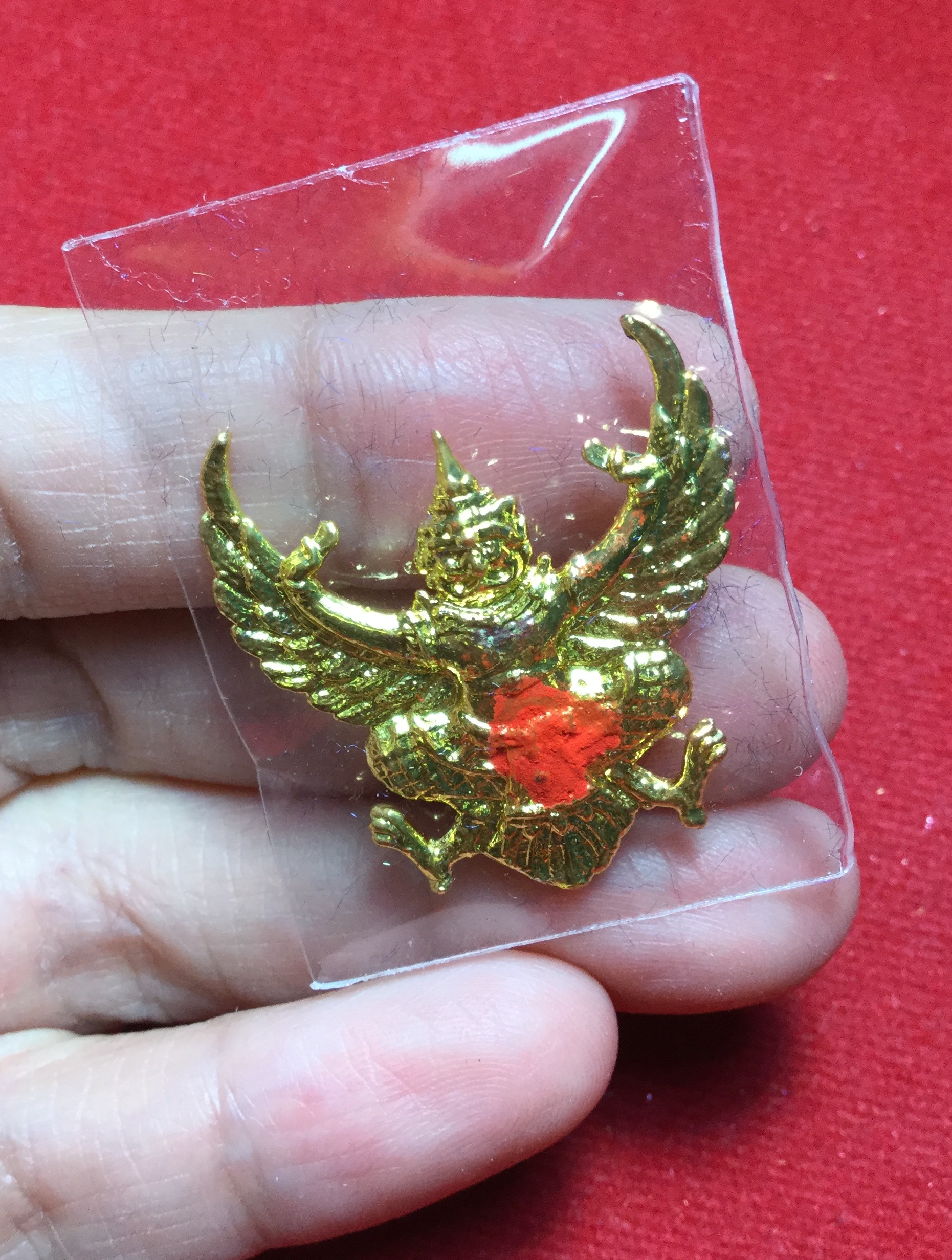 องค์พญาครุฑ รุ่นเจ้าสัว เนื้อกะไหล่ทอง(มีเจิม)