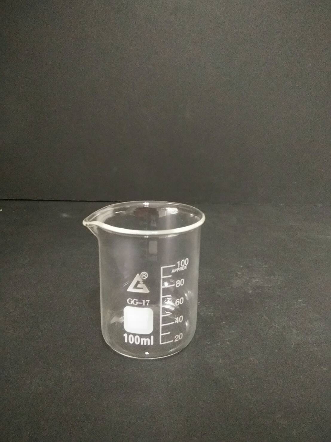 บีกเกอร์แก้วทนร้อน 100 ml Beaker "G" จีน