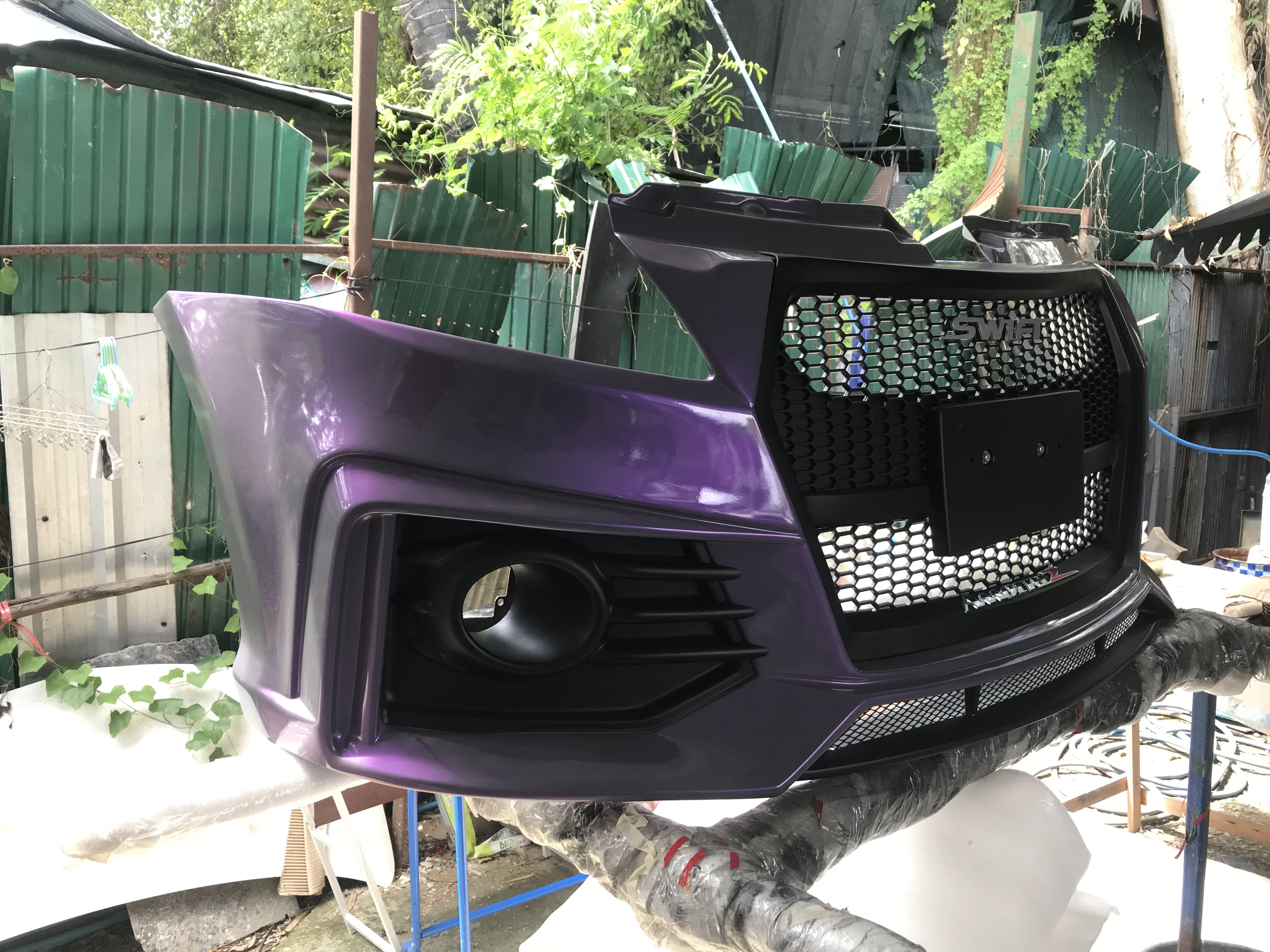 ชุดแต่ง Swift 2012-2016 หน้าR8