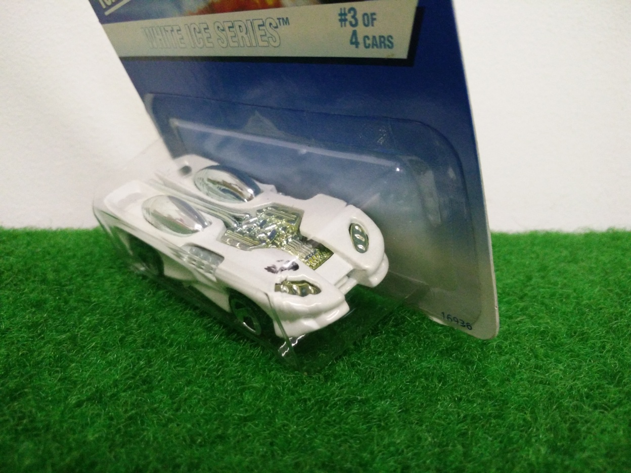 Hot Wheels Splittin' Image II; White Ice Series #3 of 4