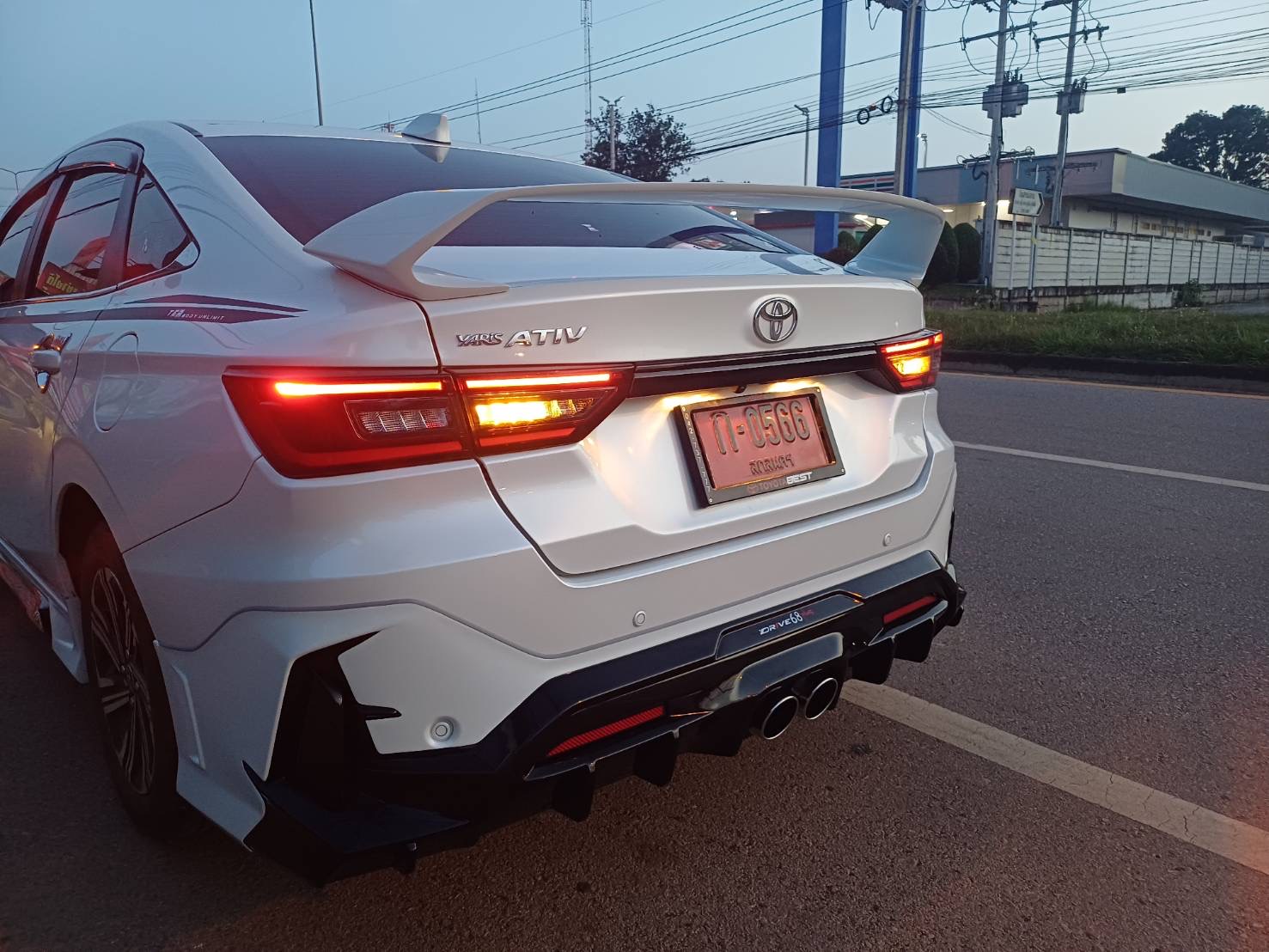 ชุดแต่งรอบคัน Yaris Ativ 2023 Drive68