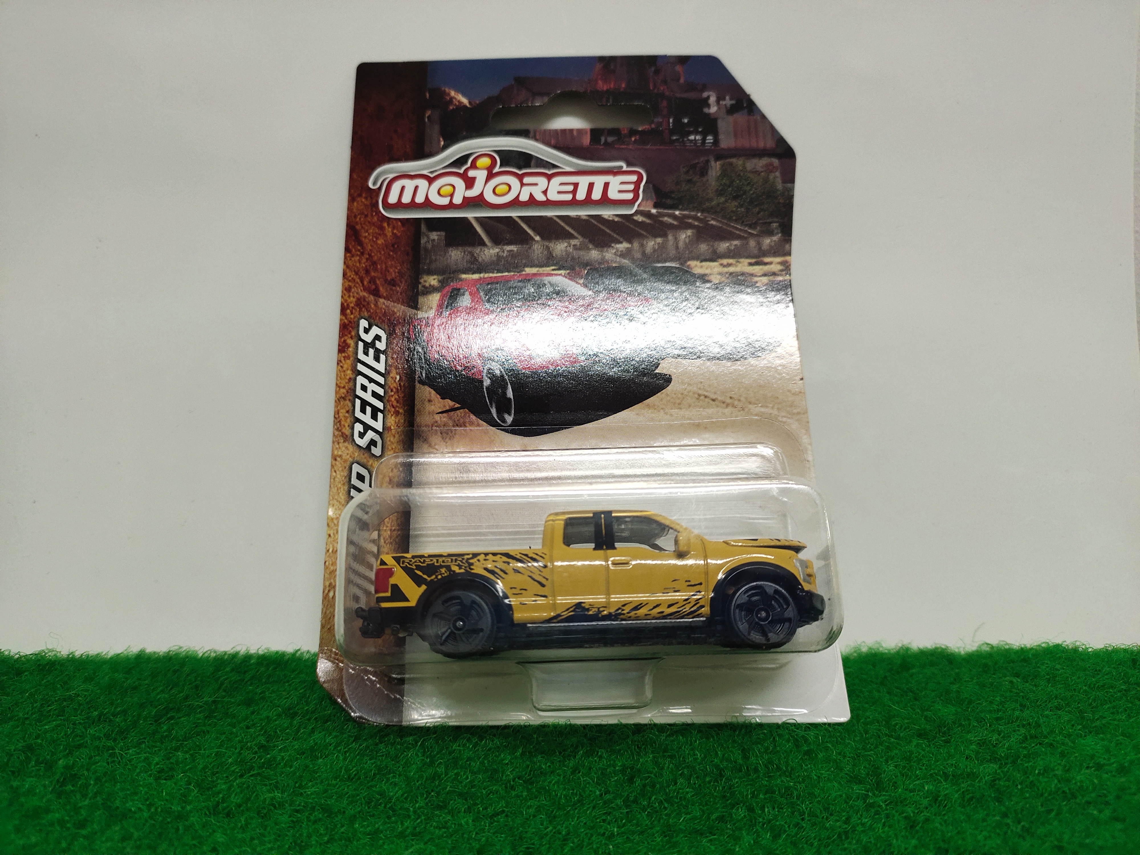 Majorette Pickup Series Ford F-150 สีเหลืองดำ