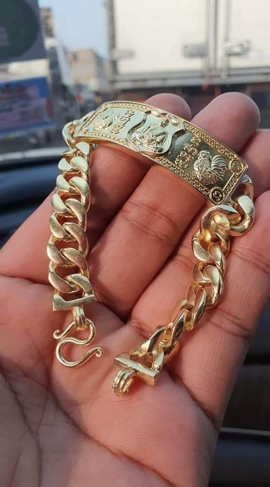 เลสเต็มองค์ รุ่นพันล้าน หนัก 4 บาท หลวงพ่อพัฒน์ ลุ้นเนื้อ