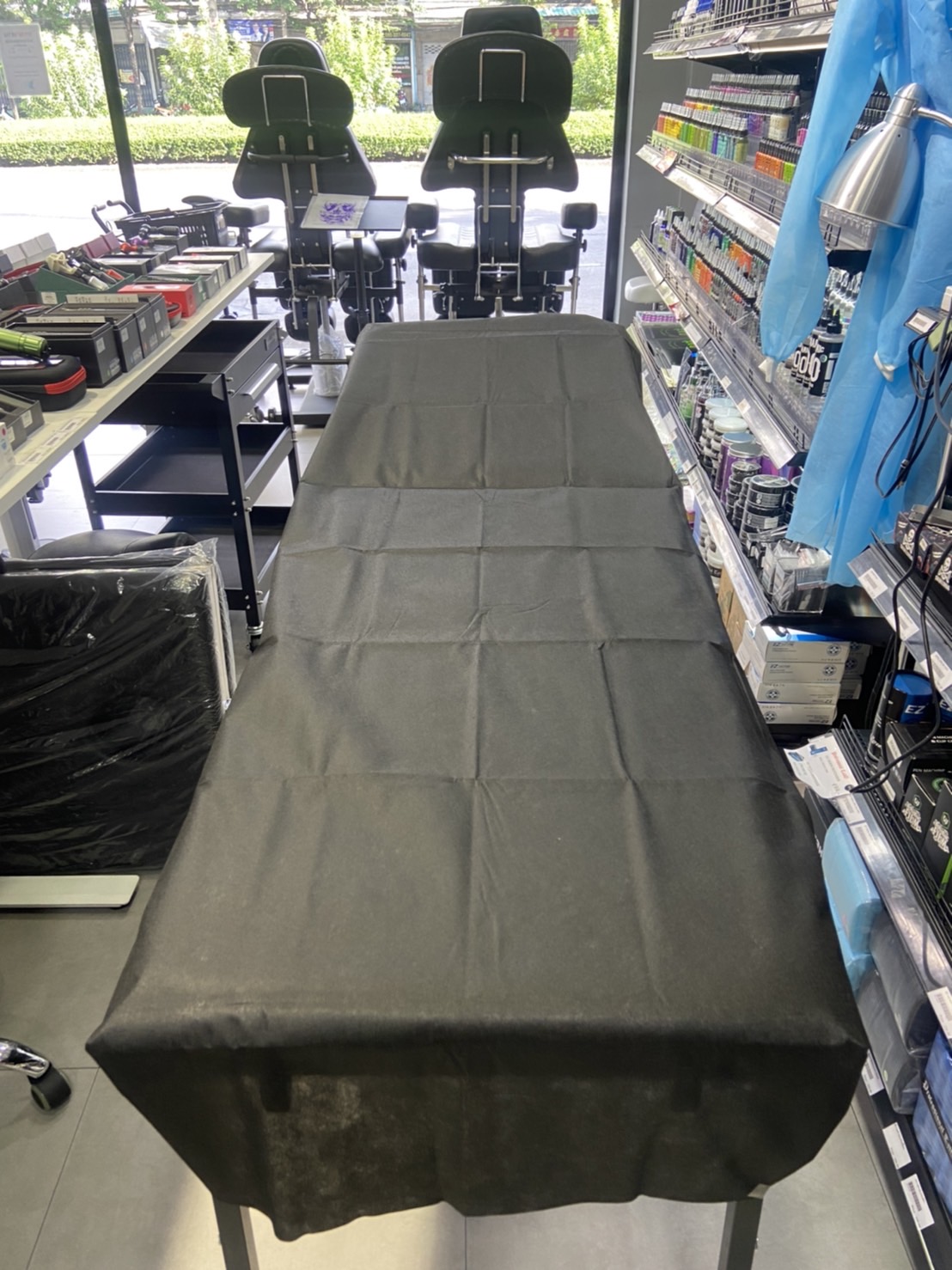 พลาสติกคลุมเตียง ELITE สีดำ 1 ชิ้น79฿ พลาสติกคลุมเตียง ELITE Plastic Tattoo Bedspread สีดำ 1 ชิ้น79฿ แบบใช้แล้วทิ้ง