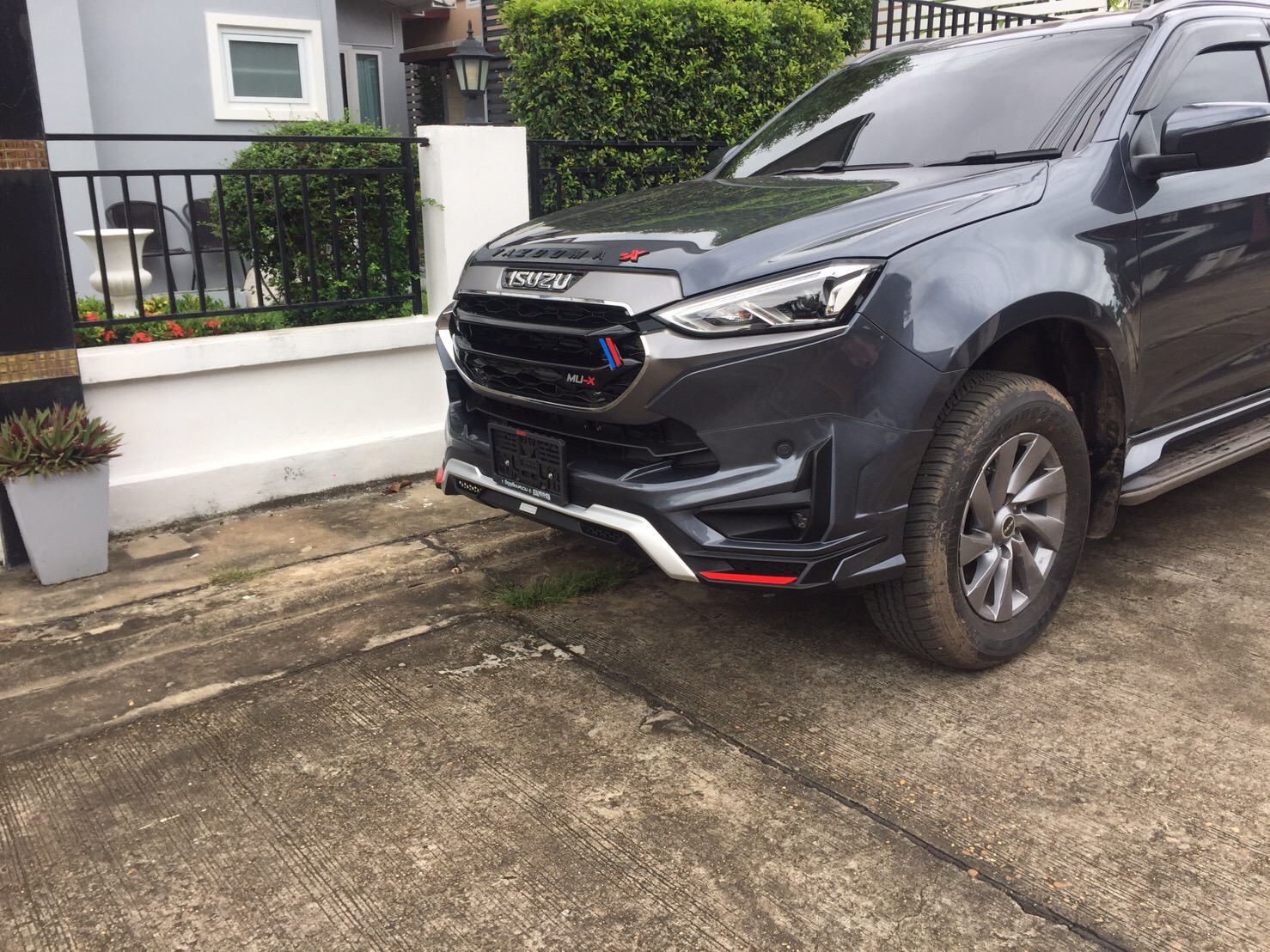 ชุดแต่ง MU-X 2020 - 2022 Vazooma-X