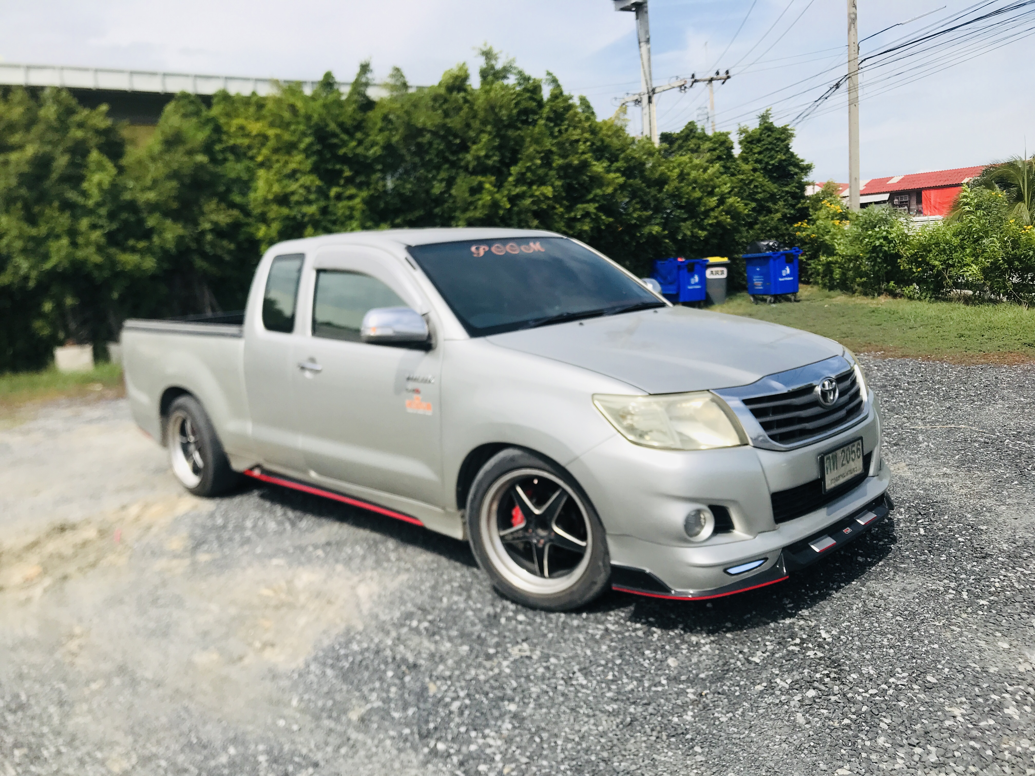 ชุดแต่งรอบคัน Vigo. Champ