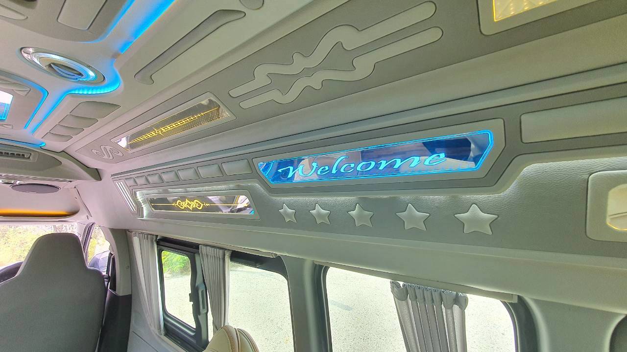 TOYOTA COMMUTER 3.0 A/T 2016