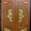 ประตูไม้สักบานคู่