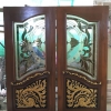 ประตูไม้สักกระจกนิรภัยบานคู่