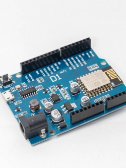 WEMOS D1 WiFi UNO ESP8266 ESP-12E
