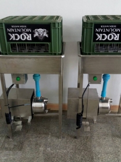 เครื่องล้างขวด12หัวมีปั๊ม