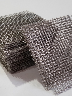 ตะแกรงพันมอสขนาด 5*5 cm