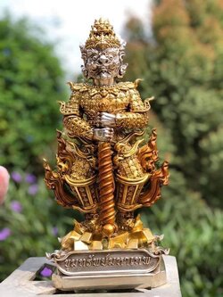 รุ่น ขุมทรัพย์มหาเทพ วัดสุทัศน์ รายการที่ 6 ท้าวเวสสุวรรณองค์บูชาขนาด 15 นิ้ว ลงยา 3 กษัตริย์