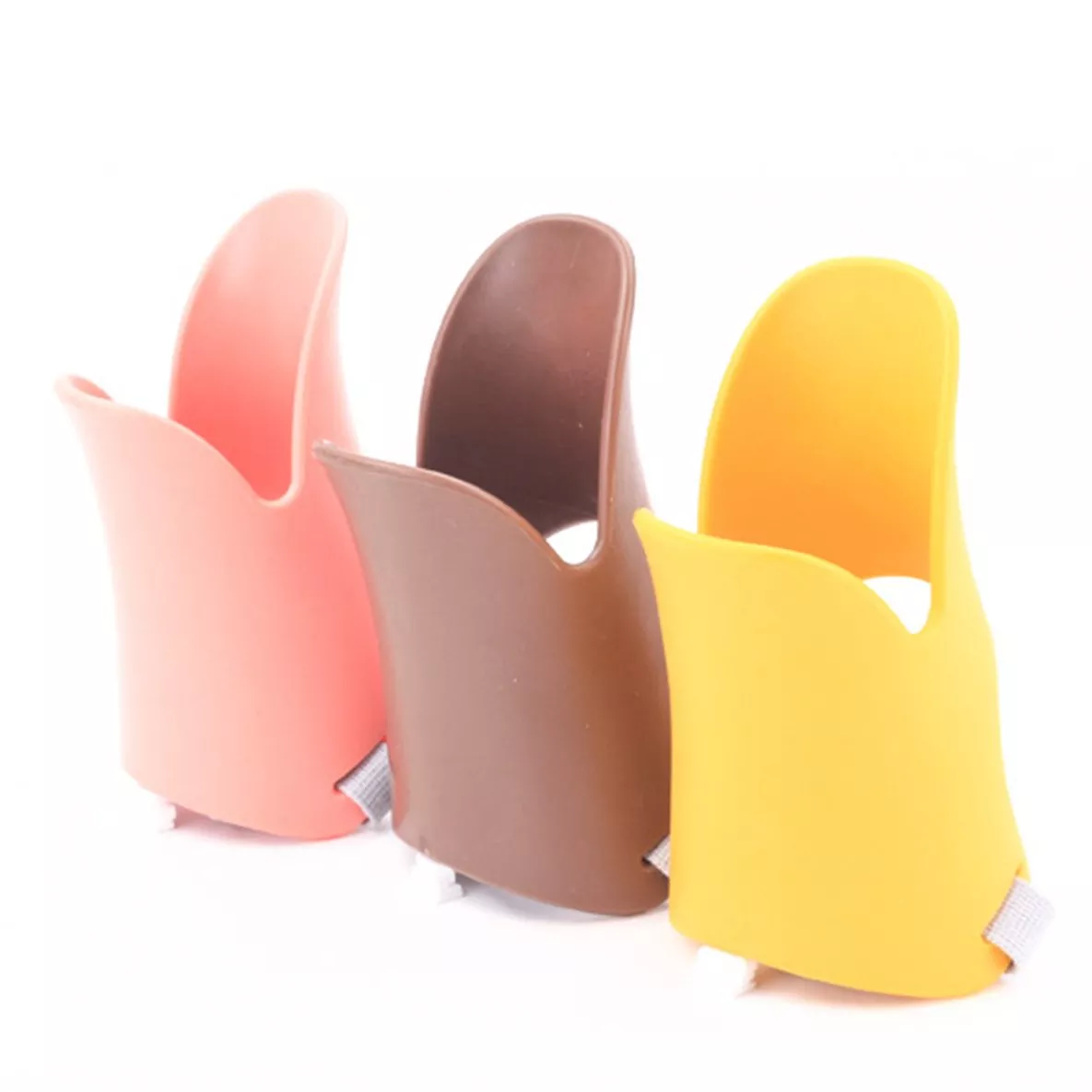 SP ที่ครอปปากสุนัขรูปปากเป็ด M (คละสี)